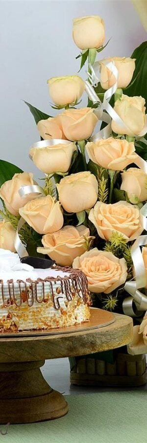 25 Peach Roses Basket With Cake