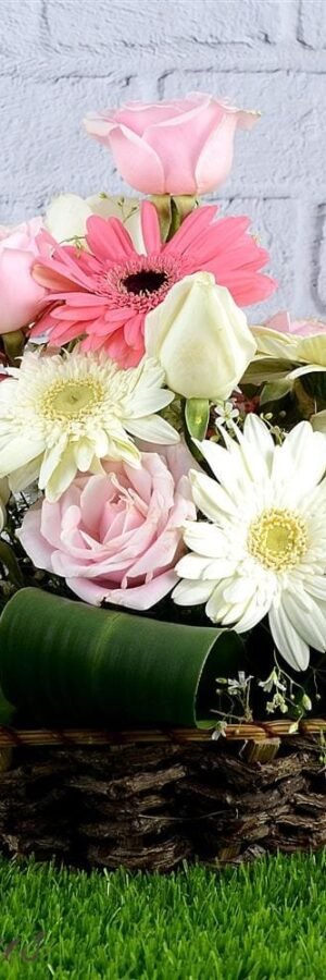 Gerbera N Roses Basket