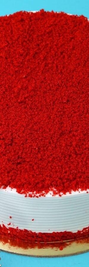 Red Velvet Fresh Cream Cake Half kg.