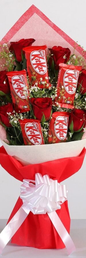 Red roses bouquet  with kit Kat