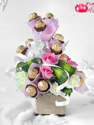 Roses N Ferrero Rocher arrange in Vase